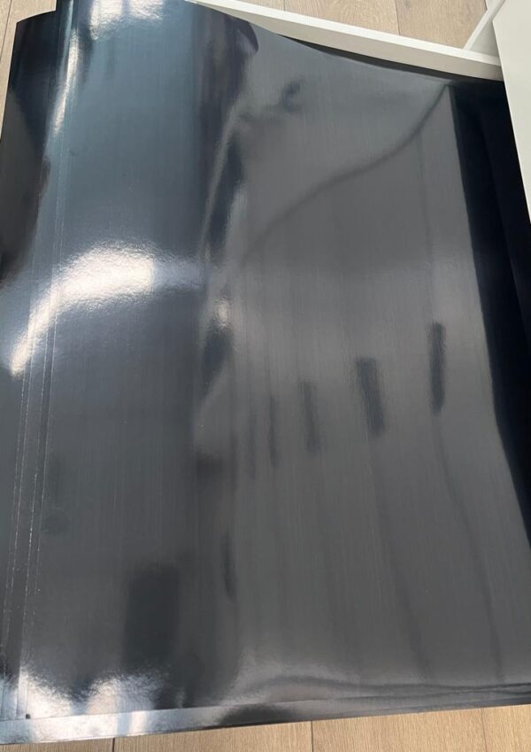 Cartulina Metálica Negra Semi Gloss / Oferta Hasta Agotar Stock